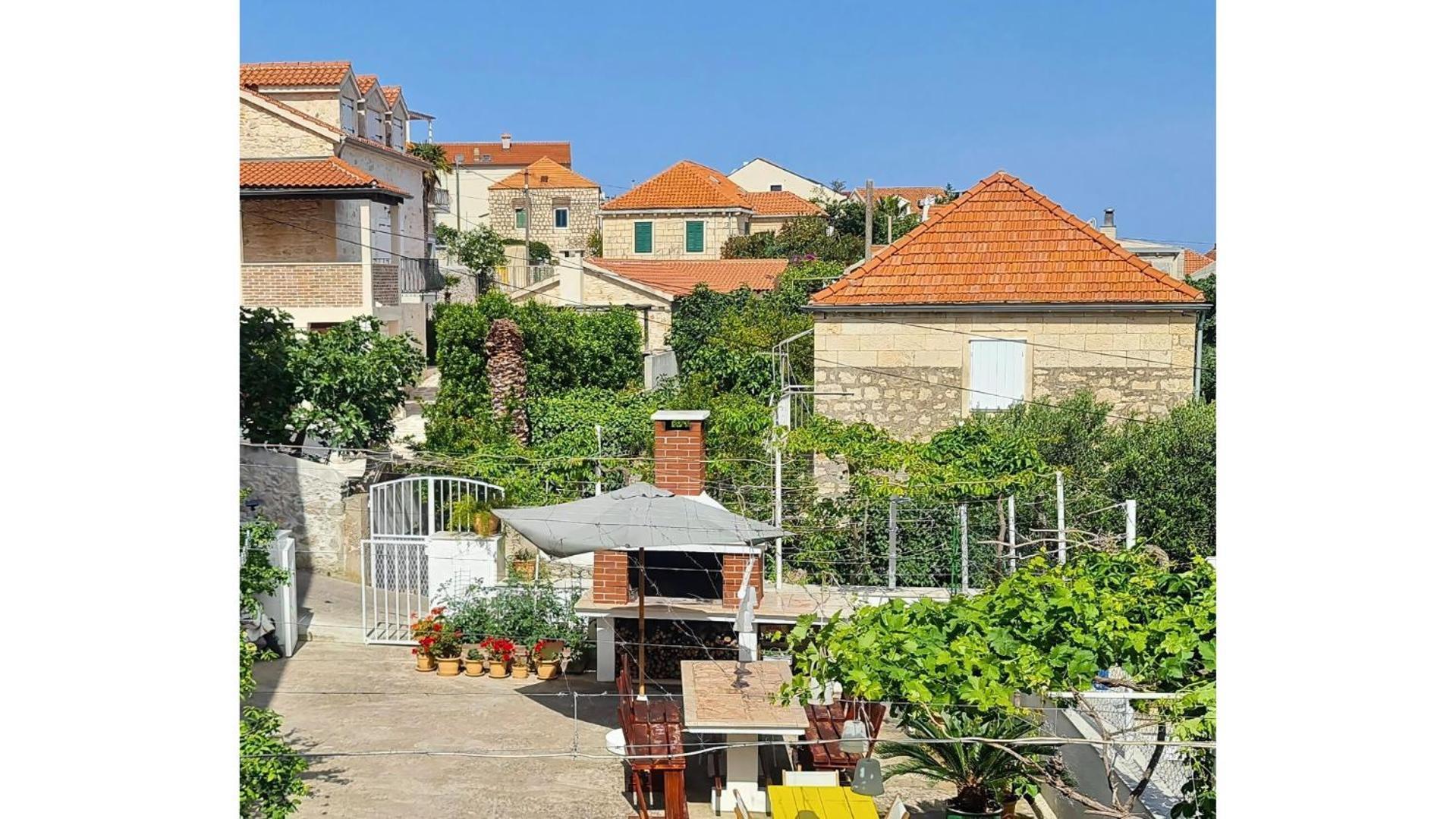 Guesthouse Lidija Sutivan ภายนอก รูปภาพ