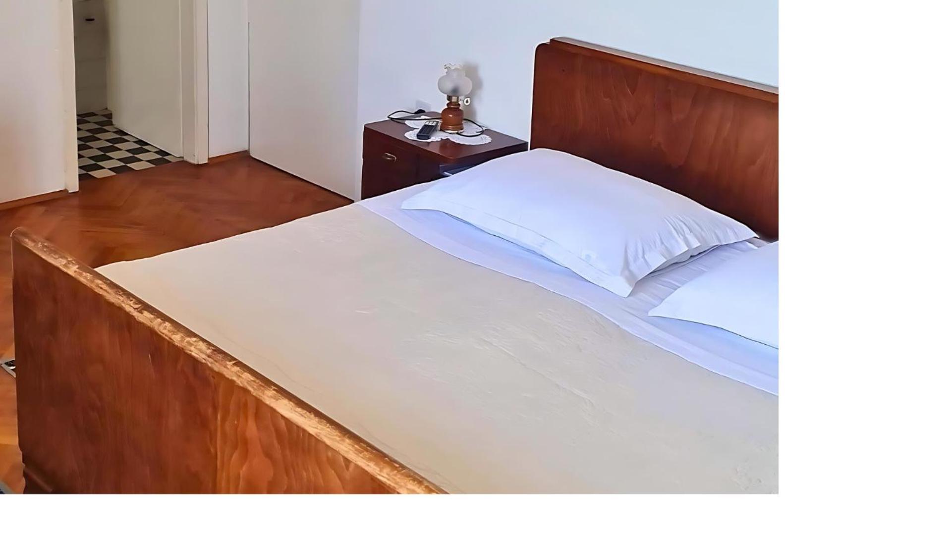 Guesthouse Lidija Sutivan ภายนอก รูปภาพ