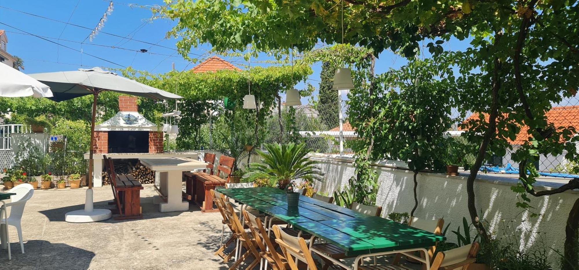 Guesthouse Lidija Sutivan ภายนอก รูปภาพ